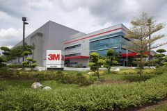3M Innovation Centre | Profile -  <a href="https://www.lysaghtasean.com/sg/en/products-and-solutions/roofing-and-walling/pierced-fix/lysaght-spandek/">Spandek</a>